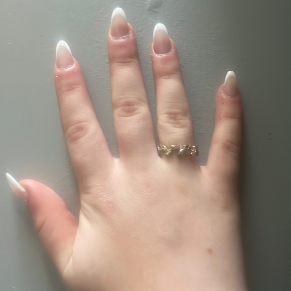 Ring - Picture 1 of 3